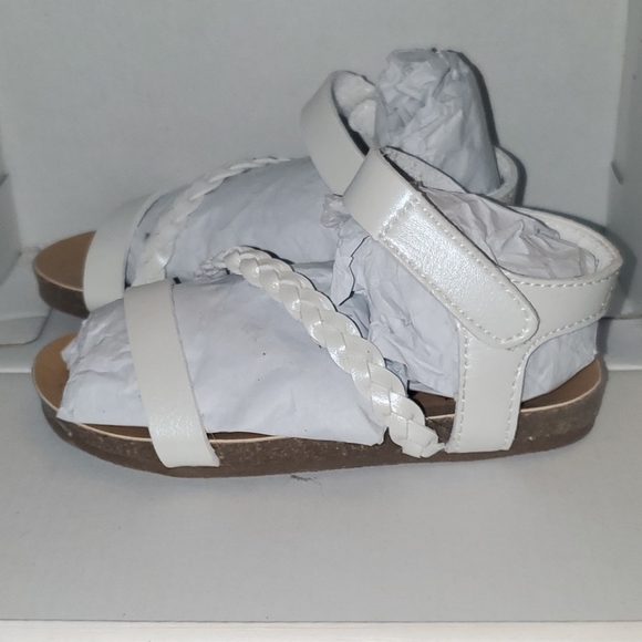 Sandals - Picture 2 of 4